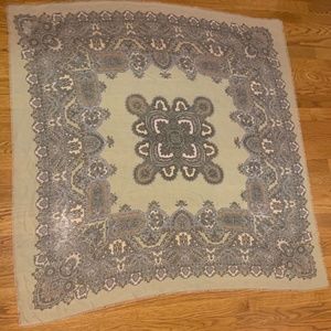 Jeffrey Lawrence For Lawrence Bentley - Women's Square Frayed Scarf - 46" x 46"